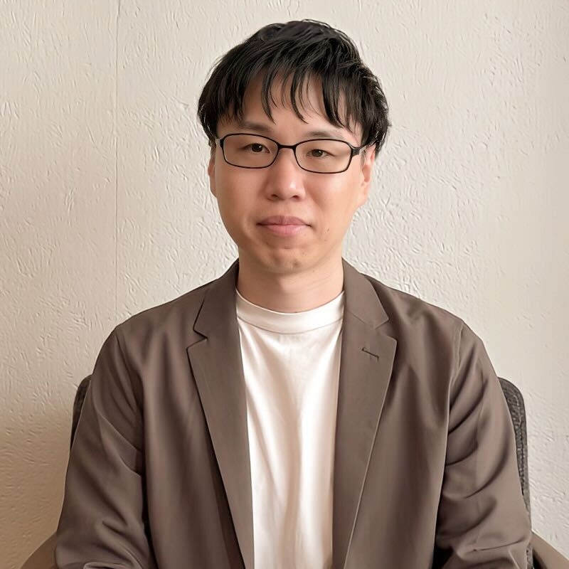 YI
